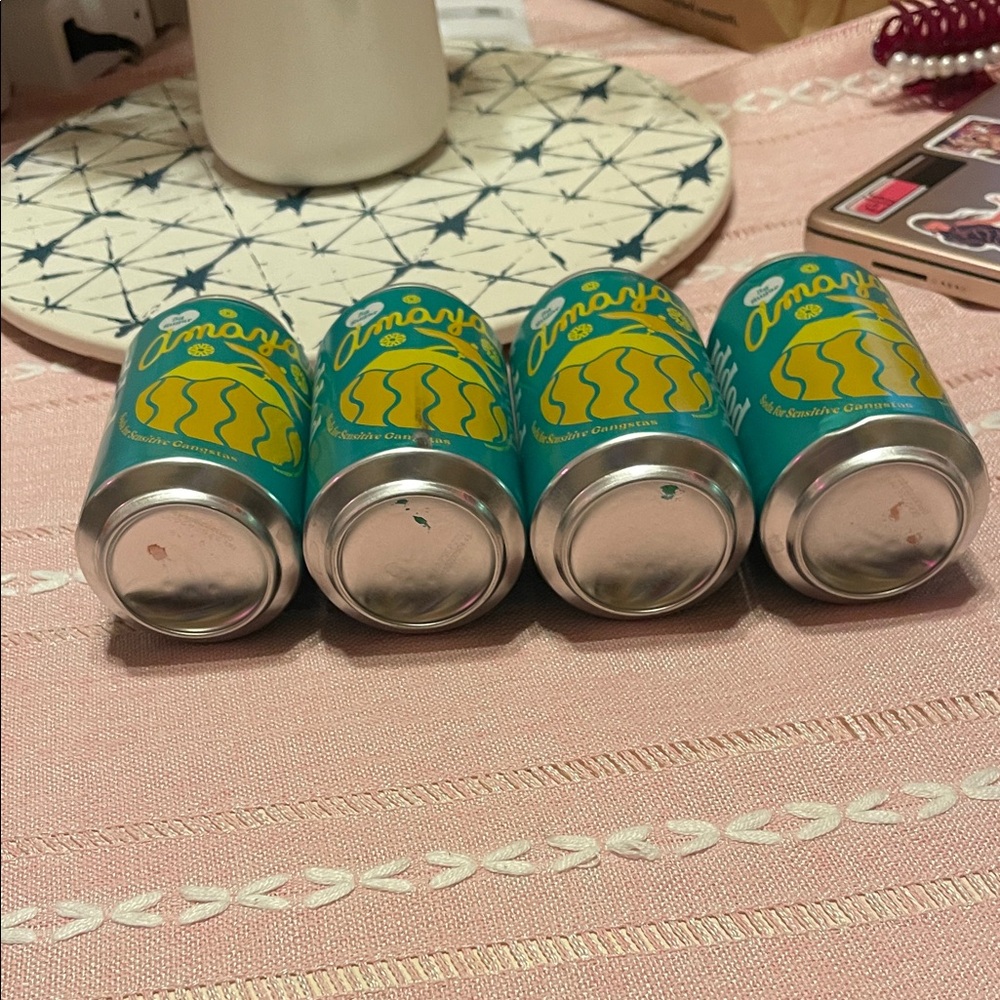 4 Cans of Poppi - Amaya's Island Colada Prebiotic Soda - Picture 4 of 6